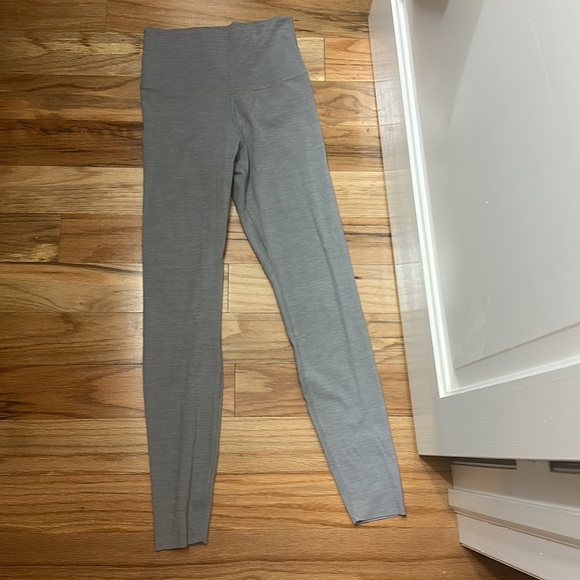 Nike Yoga Set - Picture 4 of 8